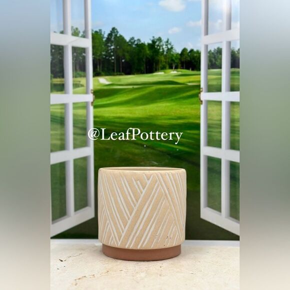 Andino Beige/White Ceramic Planter Pot without drainage hole - Picture 3 of 9